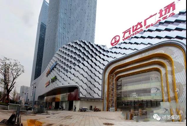 城市进入存量提升阶段，城市更新改造成主战场